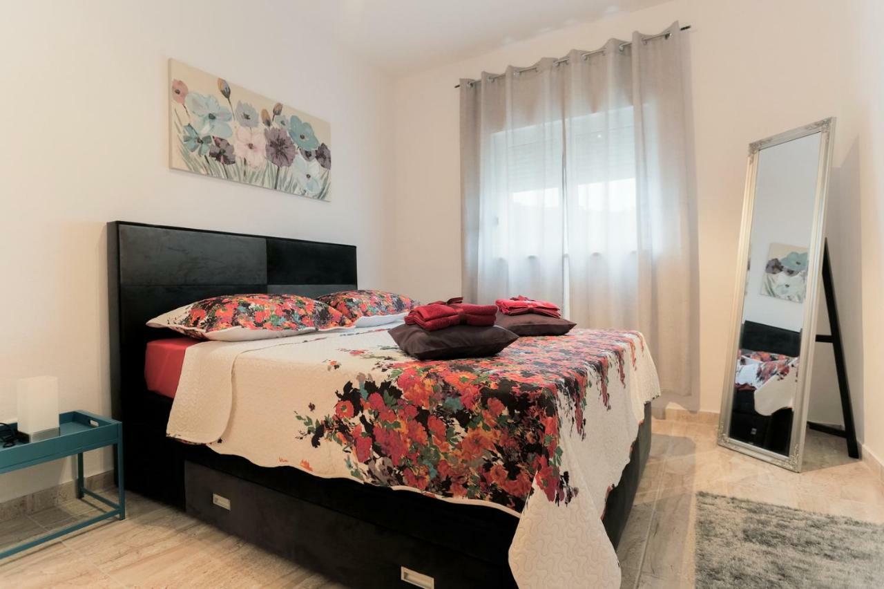 Villa Scandalli 세비드 외부 사진