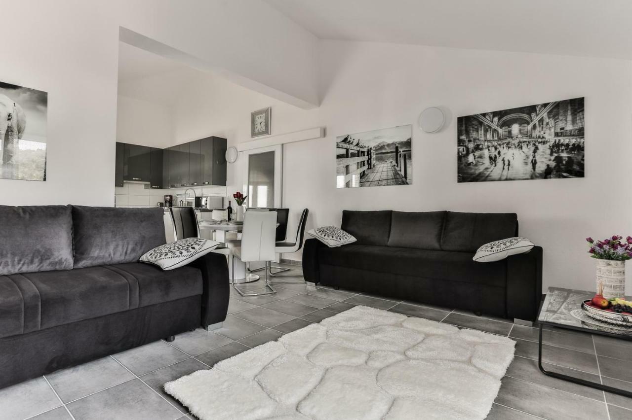 Villa Scandalli 세비드 외부 사진